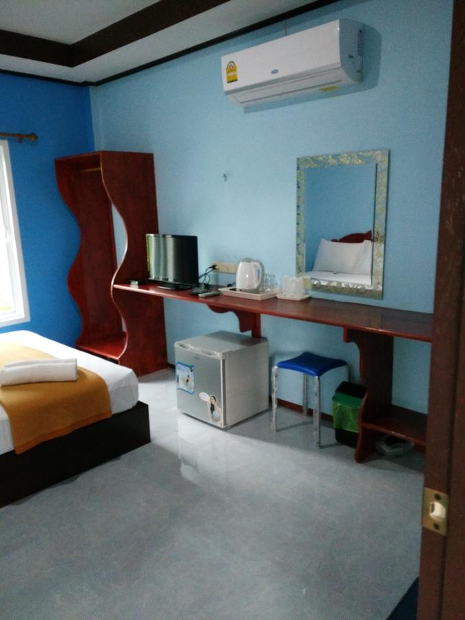Tha Ma Lai Hotel Langu Kültér fotó