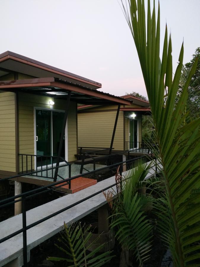 Tha Ma Lai Hotel Langu Kültér fotó